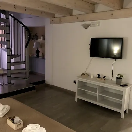 Sesta Strada بيت ضيافة 3*